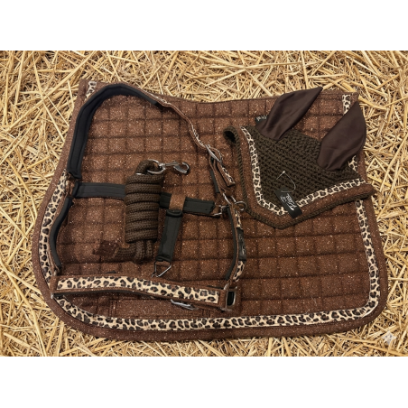 PRE COMMANDE- DISPONIBLE JUIN 2026 ENSEMBLE BONNET/TAPIS/LICOL