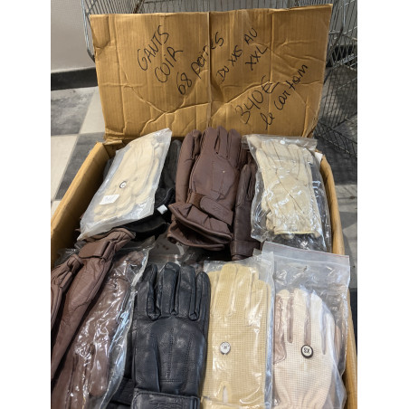 LOT DE 68 PAIRES DE GANTS EN CUIR