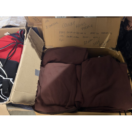 LOT DE 28 COUVRE REINS POLAIRE