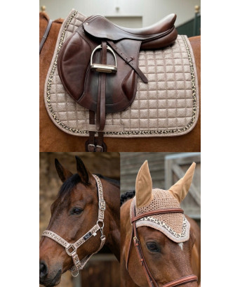 PRE COMMANDE- DISPONIBLE JUIN 2026 ENSEMBLE BONNET/TAPIS/LICOL